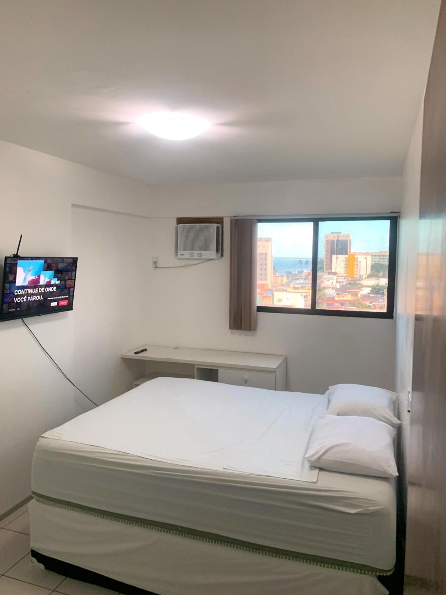 Apartamento 50M Praia- Piscina - Vista Mar - Academia - *
